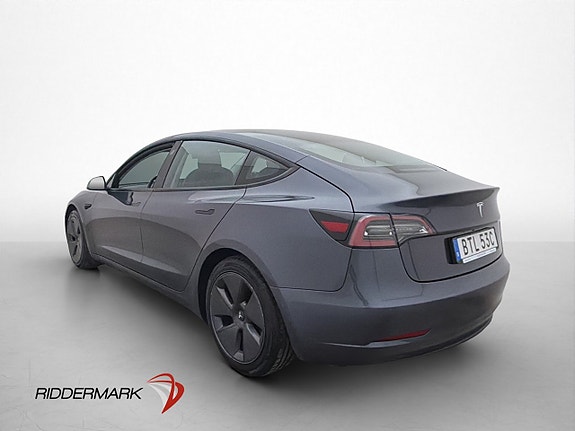 Tesla Model 3 9 of 30