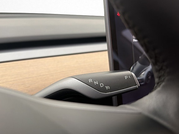 Tesla Model 3 16 of 30