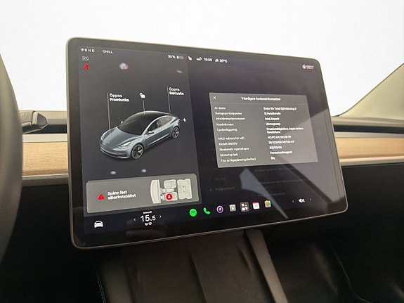 Tesla Model 3 24 of 30