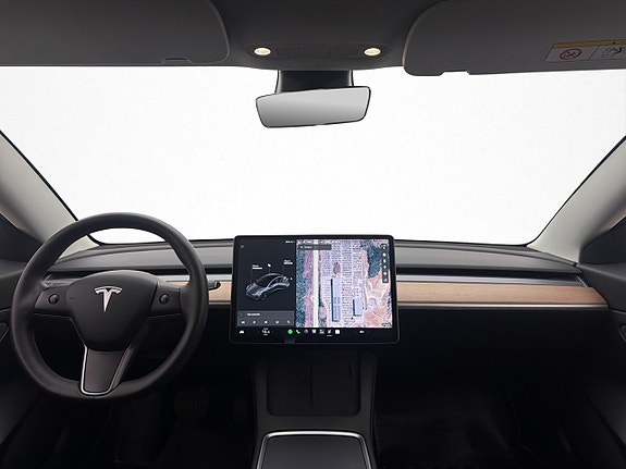 Tesla Model 3 17 of 30