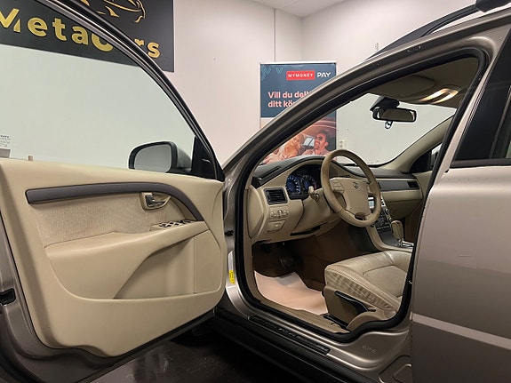 Volvo V70 7 of 24