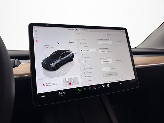 Tesla Model Y 20 of 30