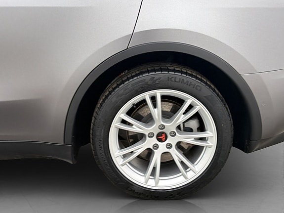 Tesla Model Y 30 of 30