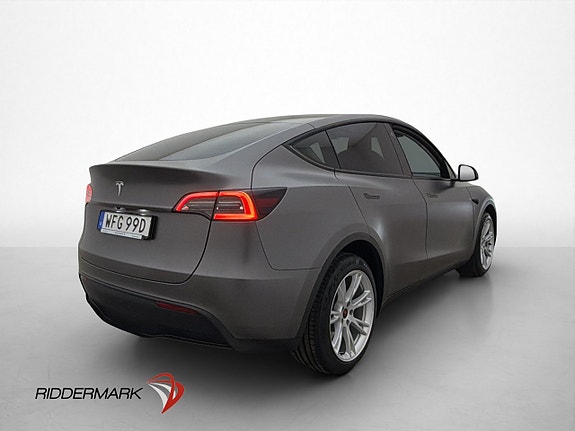 Tesla Model Y 5 of 30