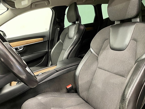 Volvo V90 8 of 25