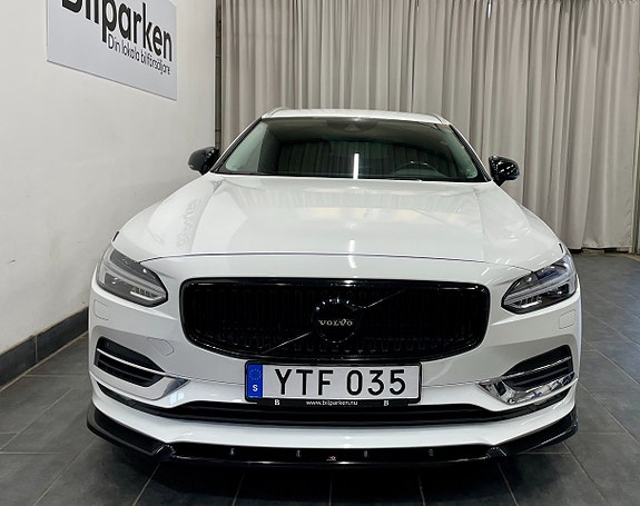 Volvo V90 4 of 25