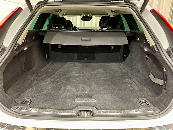 Volvo V90 23 of 25