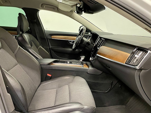 Volvo V90 19 of 25