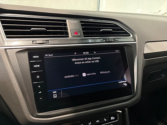 Volkswagen Tiguan 19 of 25
