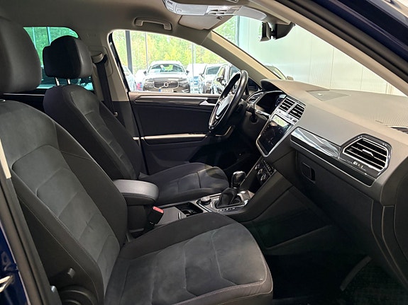 Volkswagen Tiguan 12 of 25