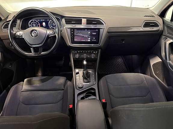 Volkswagen Tiguan 10 of 25