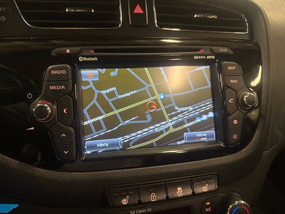 Kia Ceed 8 of 17