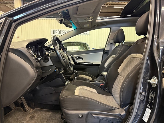 Kia Ceed 5 of 17