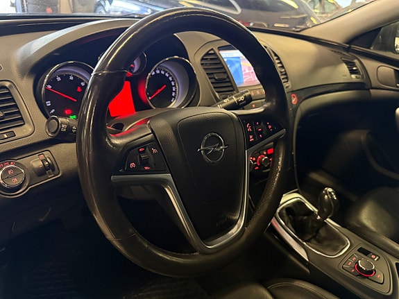 Opel Insignia 12 of 24