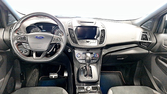 Ford Kuga 4 of 9