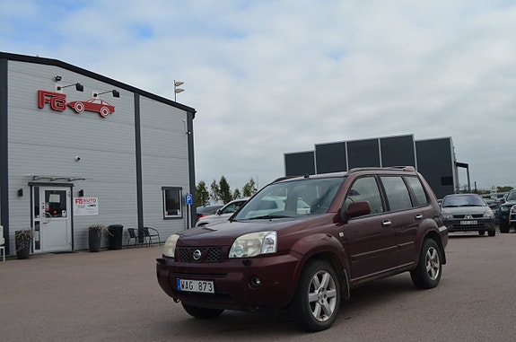 Nissan X-Trail 3 of 15