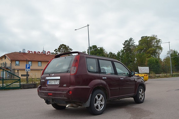 Nissan X-Trail 10 of 15