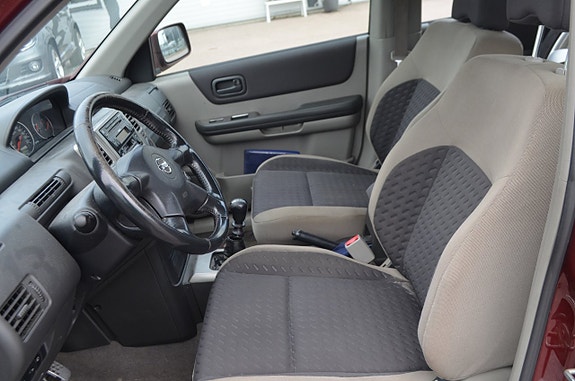 Nissan X-Trail 11 of 15