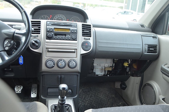 Nissan X-Trail 13 of 15