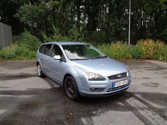 Ford Focus 3 of 9
