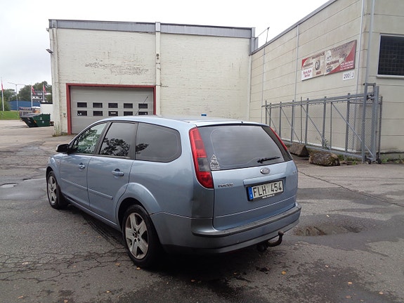 Ford Focus 5 of 9