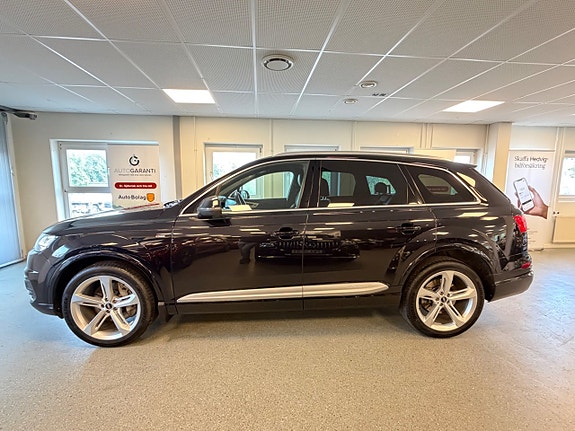 Audi Q7 6 of 30