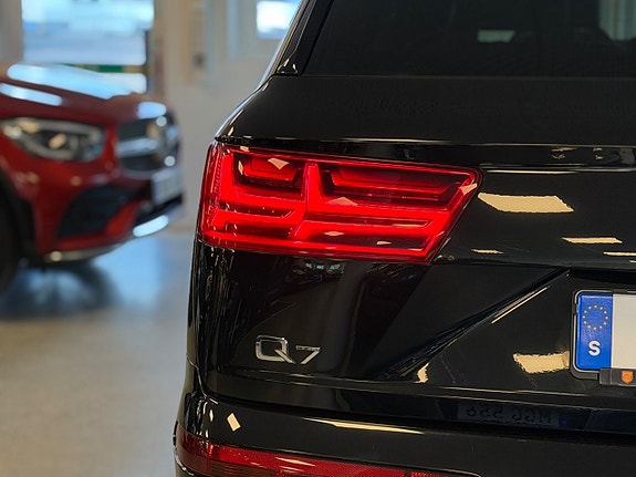 Audi Q7 13 of 30