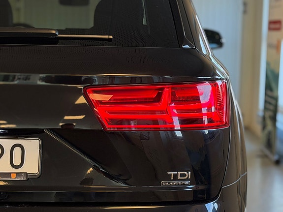Audi Q7 14 of 30