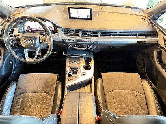 Audi Q7 16 of 30