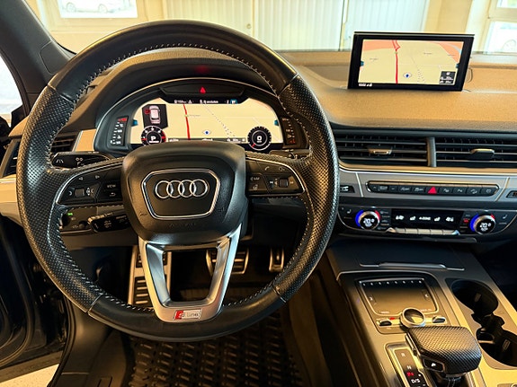 Audi Q7 27 of 30