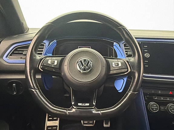 Volkswagen T-Roc 14 of 30