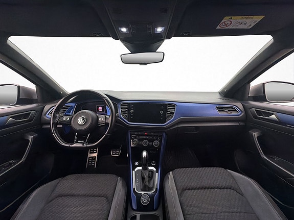 Volkswagen T-Roc 13 of 30