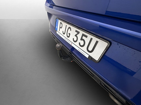 Volkswagen T-Roc 10 of 30