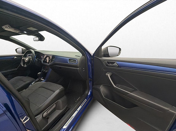 Volkswagen T-Roc 28 of 30