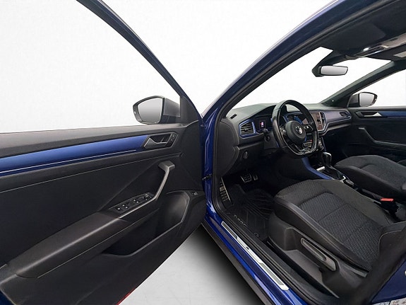 Volkswagen T-Roc 11 of 30