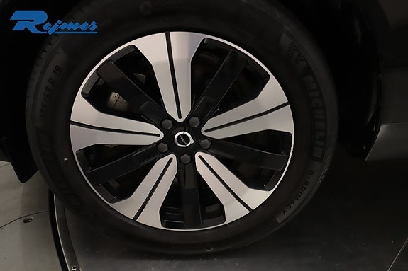 Volvo XC60 19 of 26