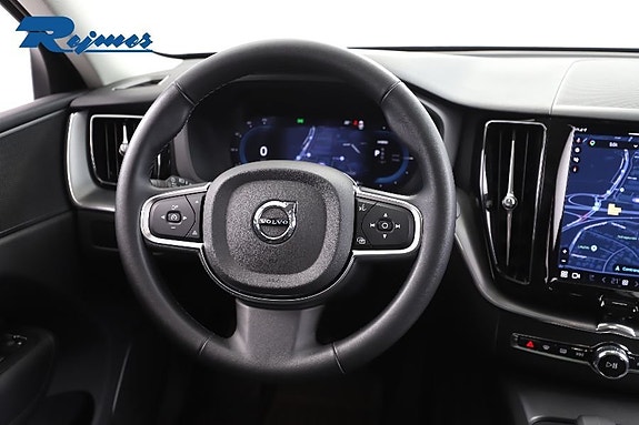 Volvo XC60 12 of 26