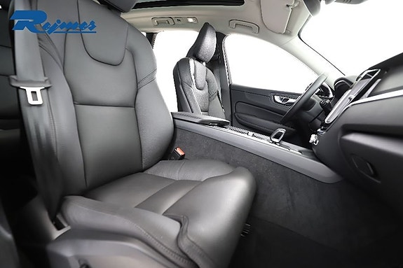 Volvo XC60 23 of 25