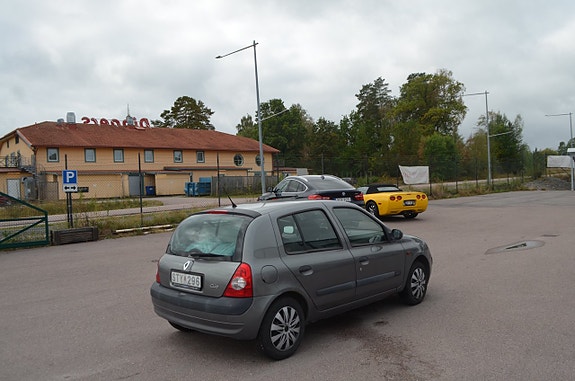Renault Clio 8 of 13