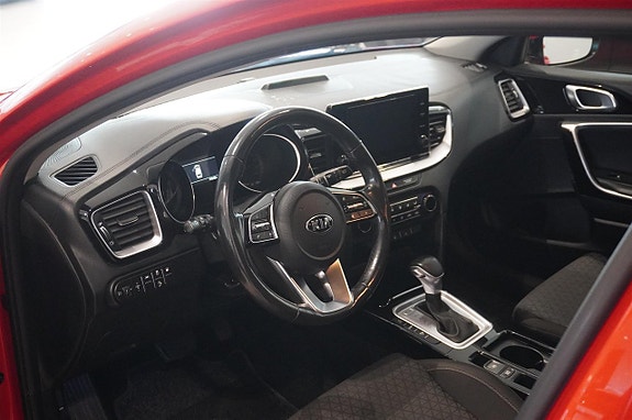 Kia Ceed 2 of 11