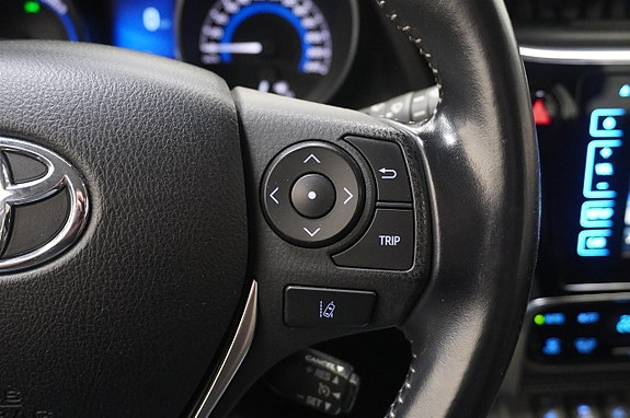 Toyota Auris 13 of 15