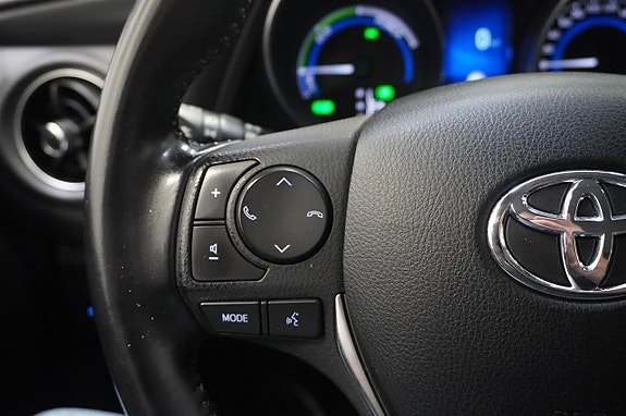 Toyota Auris 14 of 15
