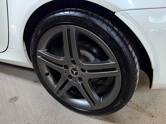 Mercedes-Benz SLK350 20 of 20