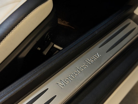 Mercedes-Benz SLK350 13 of 20