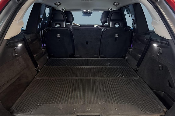 Volvo XC90 25 of 26