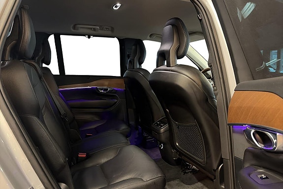 Volvo XC90 21 of 26