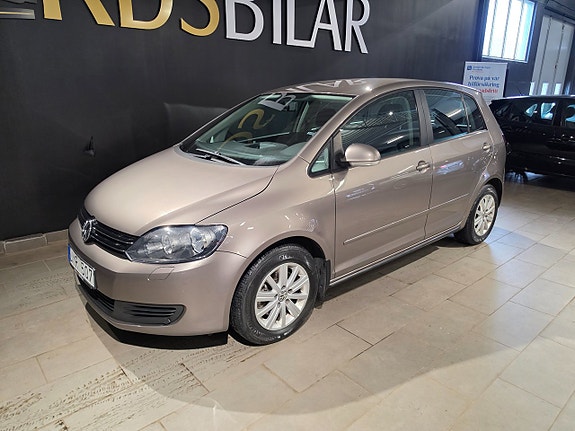 Volkswagen Golf Plus 2 of 11