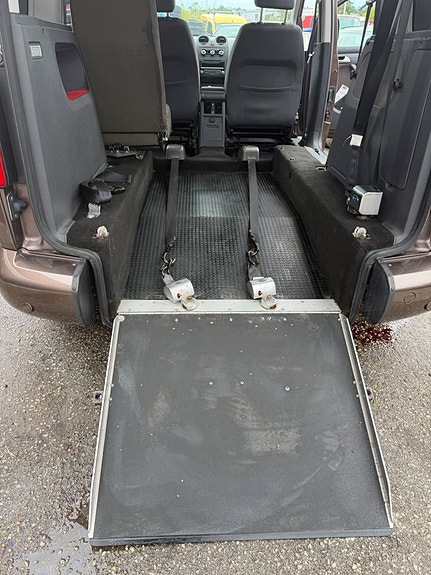 Volkswagen Caddy Maxi 4 of 27