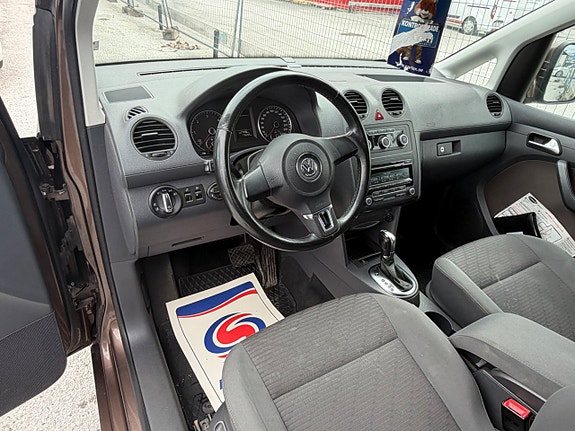 Volkswagen Caddy Maxi 15 of 27