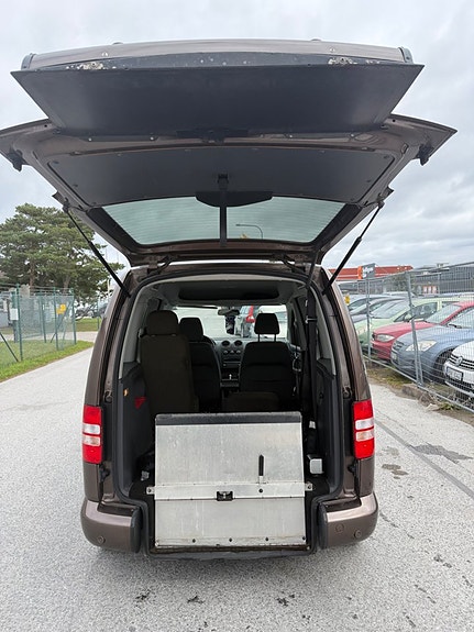 Volkswagen Caddy Maxi 6 of 27